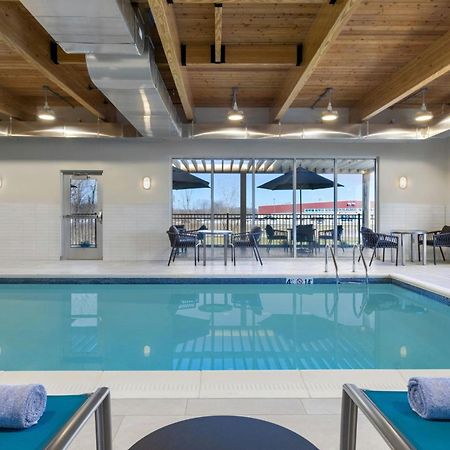 Towneplace Suites By Marriott Geneva At Spire Academy ภายนอก รูปภาพ