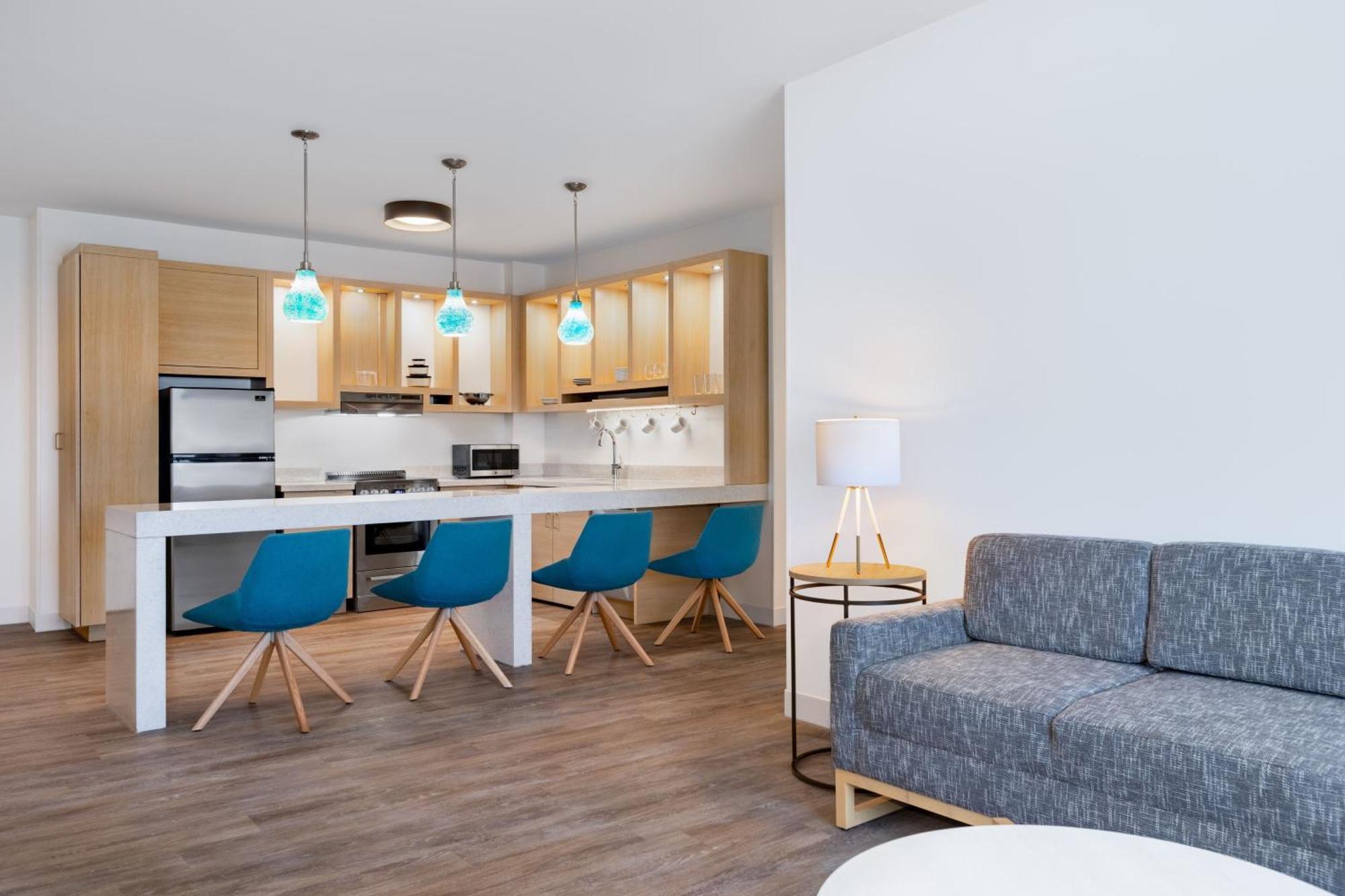 Towneplace Suites By Marriott Geneva At Spire Academy ภายนอก รูปภาพ