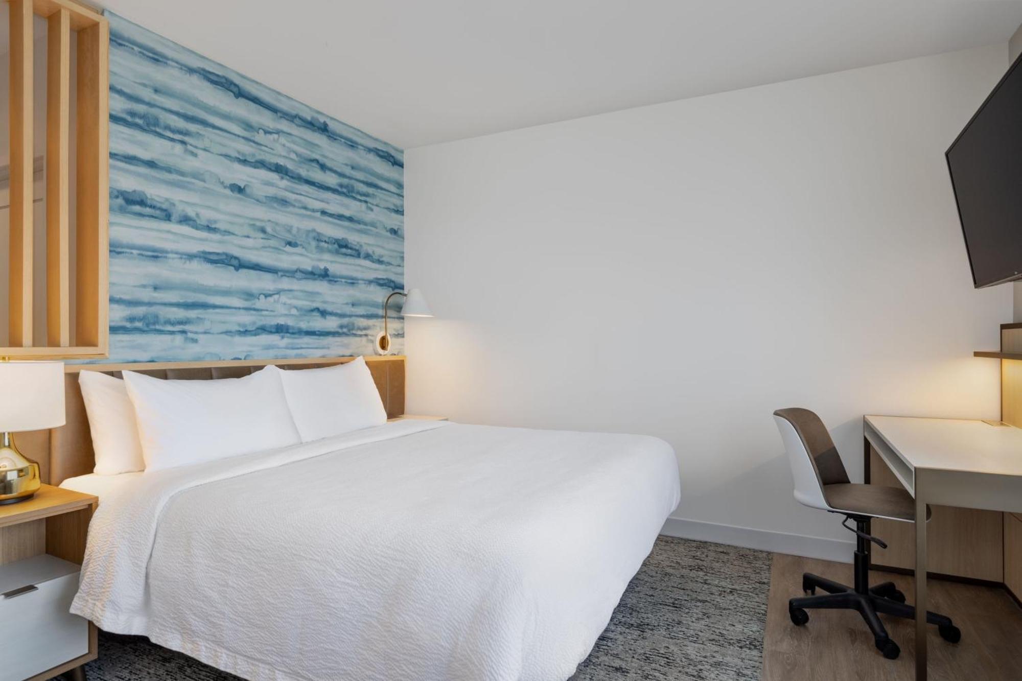 Towneplace Suites By Marriott Geneva At Spire Academy ภายนอก รูปภาพ